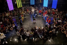 영화 스텝업 3D에 태극기가 등장하는 이유?