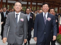 (포토)롯데부여리조트 오픈, 신동빈 부회장 `함박 웃음`