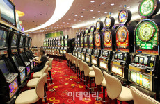 [포토]`손님맞이 준비끝..세븐럭 6일 리뉴얼 오픈`