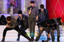[포토]2PM `야성미 넘치는 무대`