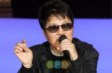 [포토]조용필 `무대에 투자하는 돈은 아깝지 않아요`
