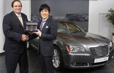 크라이슬러 뉴 300C 1호차 주인공은 이범수씨