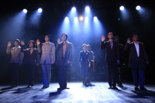 [공연리뷰] 그를 죽여주면 당신들에게 1000억을 주겠소