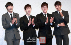 [포토]2AM `해맑은 미소로 컴백`