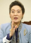 아들 군대 재수도 불사..유영숙 환경 장관의 원칙론