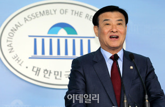 [포토]국회의장 출마 선언하는 강창희