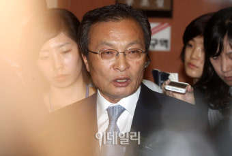 [포토]화난 이해찬 상임고문