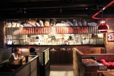 와라와라, 패밀리레스토랑 콘셉트로 브랜드 리뉴얼