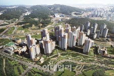 대림산업, e편한세상 광교 단지내상가 12개 분양