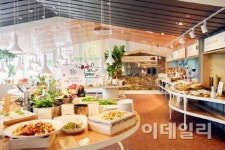 세븐스프링스 광화문점, 새 단장 했어요