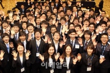 [포토]두산인프라코어 새내기 2013년은 우리의 해!
