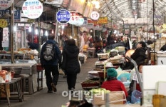 [포토]썰렁한 전통시장