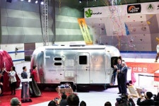 접었다 펼치면.. 나만의 캠핑카 탄생!