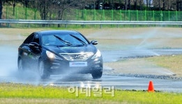 한국타이어, 친환경 제품개발 선두주자