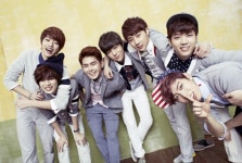 [아이돌 패션공식] 인피니트, 봄을 닮은 청년들