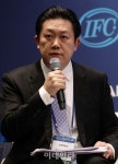 [포토][IFC2013]좌장으로 참석한 김우찬 교수