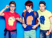 [포토]JYJ 준수 `나도 파란 안경`