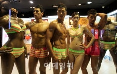 [포토]리바이스 바디웨어, 인간이야 마네킹이야?