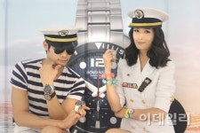 [포토]수심 100m 방수..로만손 씨스텍