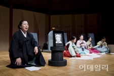 스토리입은 소리극 두 편 나란히…구수한 감동 전하다