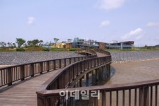 백련향·갯내음 가득한 남도의 멋 …전남 무안