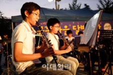 [포토]염리동 주민들의 소금꽃마을 달빛시장 개최