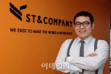 [인터뷰]윤성혁 대표 교육은 경쟁력있는 수출상품