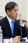 [포토]의원질의 듣는 이주열 한국은행총재 후보자