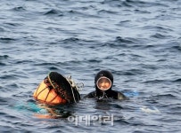 휘익~휘이익…제주 해녀의 삶 긷는 소리