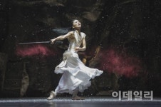 강수진, 수줍게 당당하게 강철나비 날아오르다