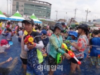 정남진 장흥물축제, 10일까지 3일간 연장 운영