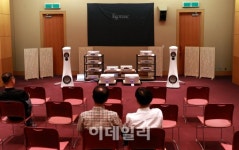 [포토]하이엔드 오디오쇼 디지털 기기의 명가 에소테릭 부스의 모습