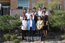 [포토]박형수 통계청장, 추석 앞두고 사회복지시설 위문-2