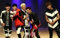 [포토]장난끼 가득한 에이션