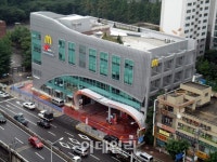 이런 데서 기름 넣어봤니..이색 주유소 열전