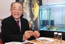 해마도 보양식입니다..대량 양식에 성공한 노섬 교수