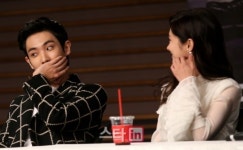 [포토]장나라-이준 무슨 이야기 중?