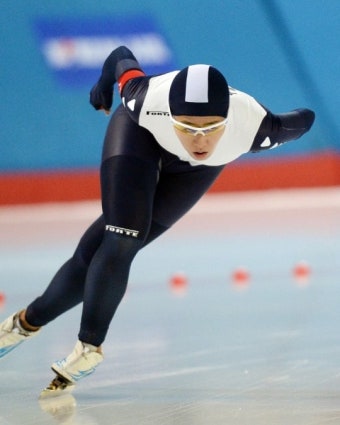 '빙속여제' 이상화, 월드컵 여자 500m 10회 연속 금메달