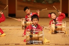 [포토]주한외국인국악강좌, 가족국악강좌의 통합 발표회-4