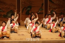 [포토]주한외국인국악강좌, 가족국악강좌의 통합 발표회-12