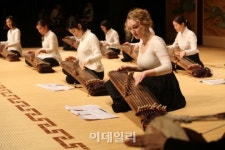 [포토]주한외국인국악강좌, 가족국악강좌의 통합 발표회-14