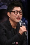 [포토]인사말하는 영화 살인의뢰 손용호 감독