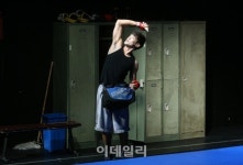 [포토]나만의 향수 뿌리는 법