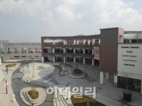 롯데지에프알현대프리미엄아울렛 | 현대百, 프리미엄아울렛.."롯데·신세계와 차원이 다르다"