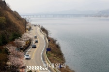 [e주말] 나들이…강가의 로맨스 북한강 드라이브길