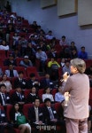 [포토]지식콘서트 강연하는 강원국 편집주간