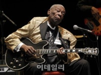 `블루스의 전설` 비비킹, 89세에 타계