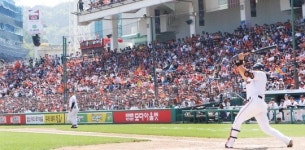 2015 KBO리그, 189경기만에 200만 관중 돌파