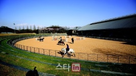 발리오스 승마클럽 오픈..5성급 국제대회 가능한 승마클럽 문열다