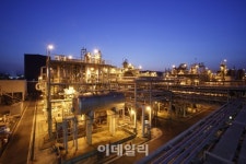금호폴리켐, EPDM 세계 1위 獨 랑세스 추격